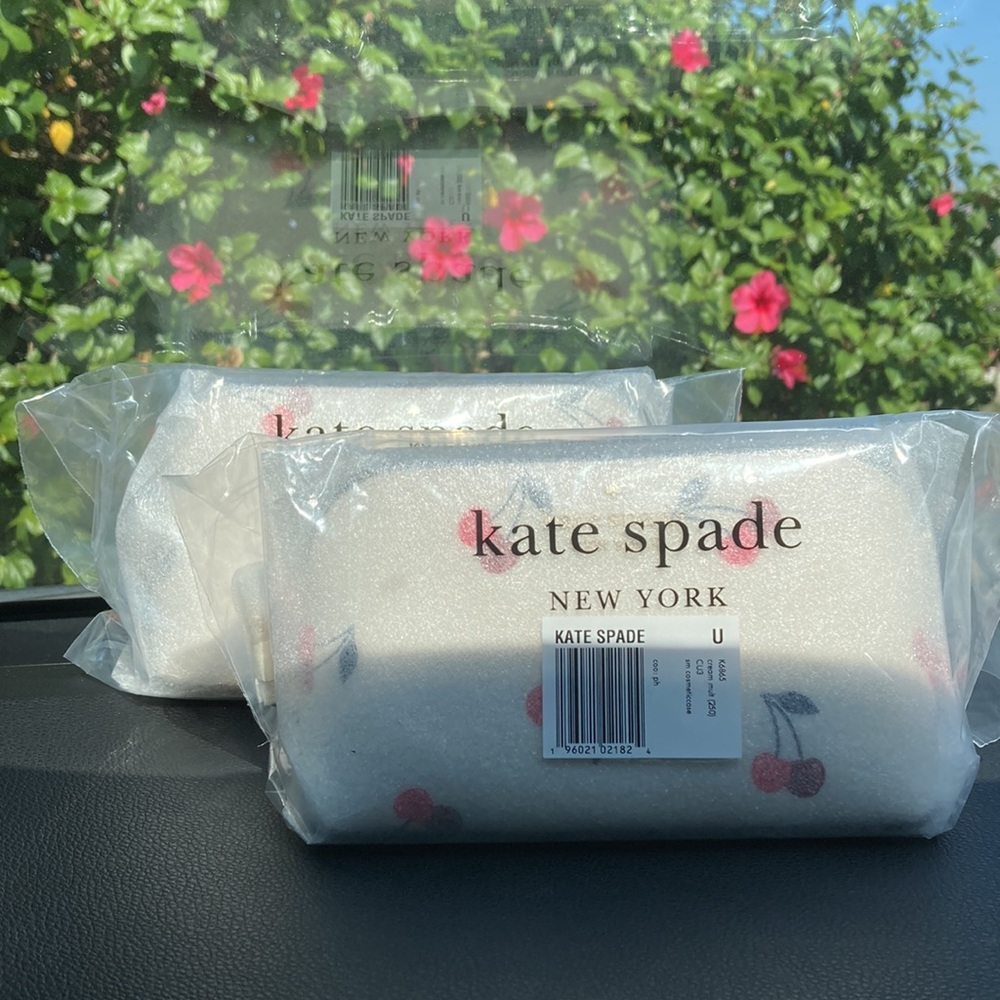 Set of Kate Spade Cosmetic Case ♠️ - Picture 3 of 3